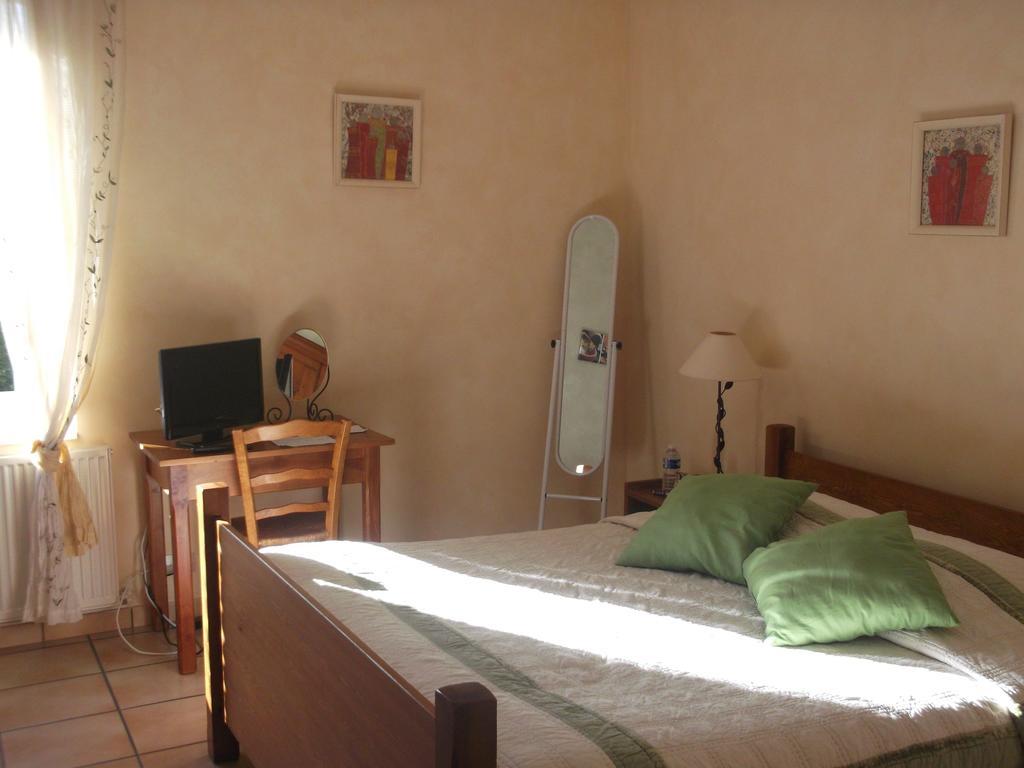 La Ferriere Acomodação com café da manhã Saint-Médard-en-Forez Quarto foto